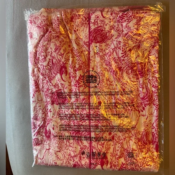 NWT ❤️NEW 2025 PATTERN!❤️
LILLY PULITZER PJ Knit Button Up Top Raspberry Rouge L - Picture 9 of 13